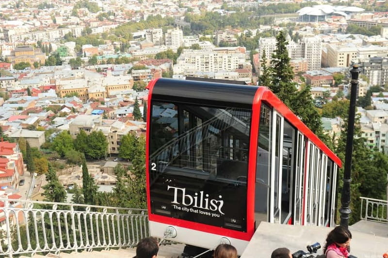 Tbilisi: City Highlights Walking Tour - Metekhi Church and the Vakhtang Gorgasali Monument