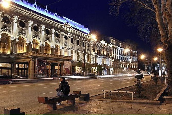 Tbilisi City Private Walking Tour, Ride by Cable Car to Narikala Fortress - Chreli Abano and the sulphur-bath street character