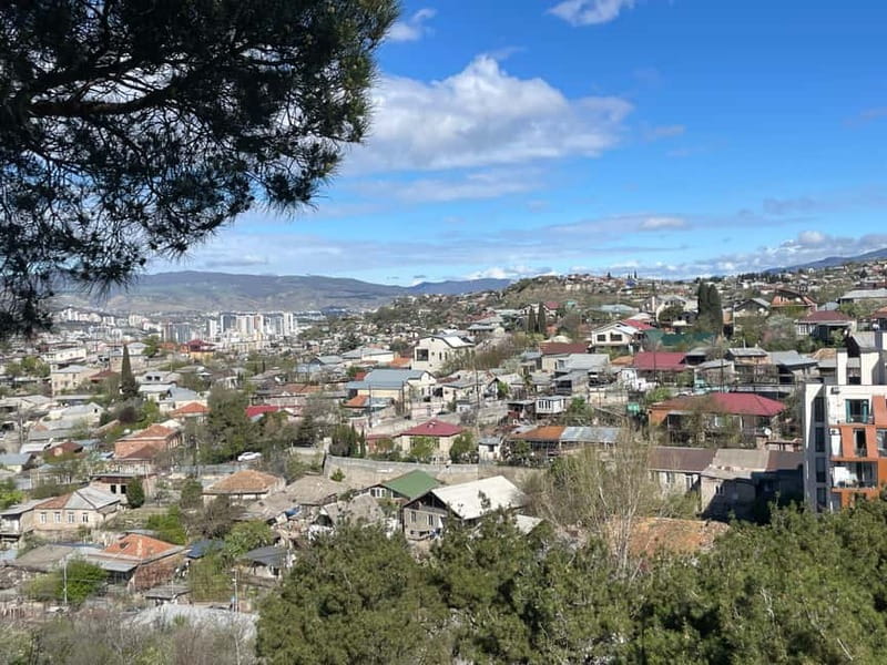 Tbilisi: Crime Stories & Hidden Tales Walking Tour - Crime scenes and abandoned buildings: how the tour paces the darker moments