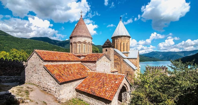 Tbilisi: Day Trip to Kazbegi, Gudauri, Gergeti, and Ananuri - What to pack for a smooth day in the mountains