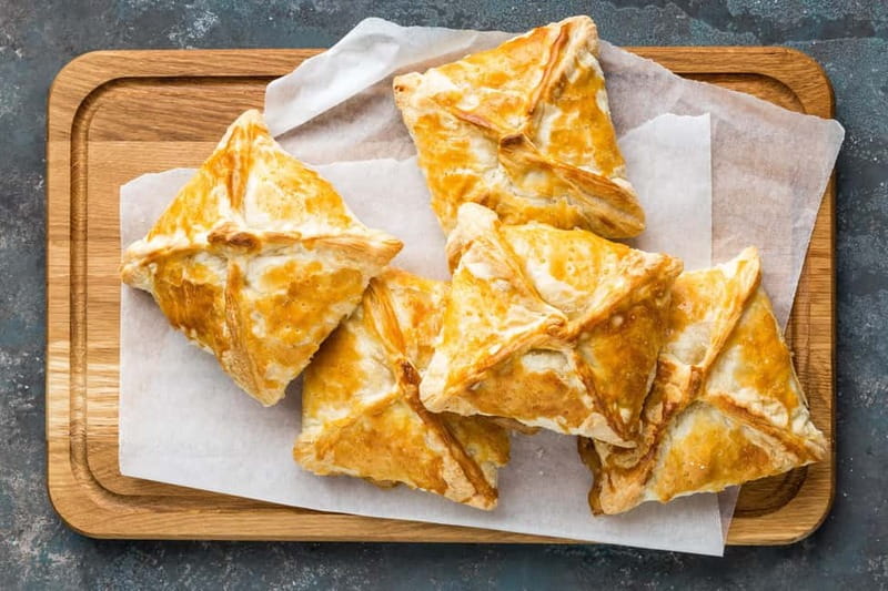 Tbilisi: Food and Culture Walking Tour with Tastings & Wine - Khachapuri and Khinkali: The Two Dishes That Anchor the Whole Tour