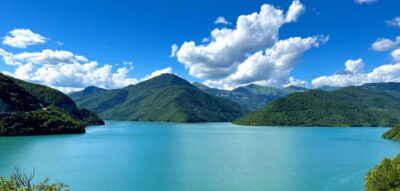 Gudauri and Kazbegi Day Trip Including 4WD