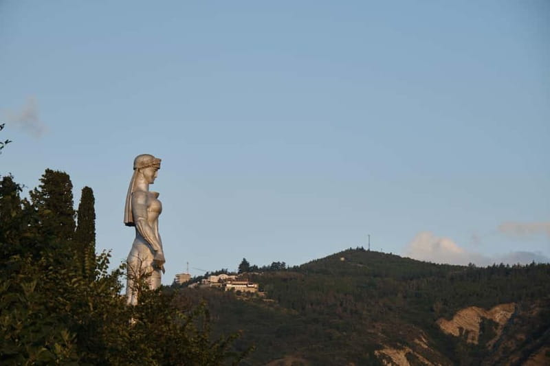 Tbilisi: Guided Tour to the Top 10 Sightseeing Attractions - Parliament, Opera House Views, and Why This Stretch Matters