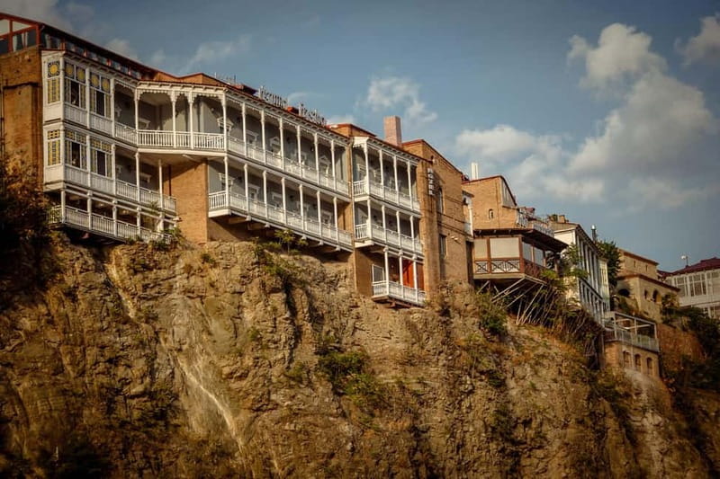 Tbilisi: Guided Walking Tour, Must See & Taste (All-Incl.) - Kartlis Deda, Meidan Bazar, and street snack energy