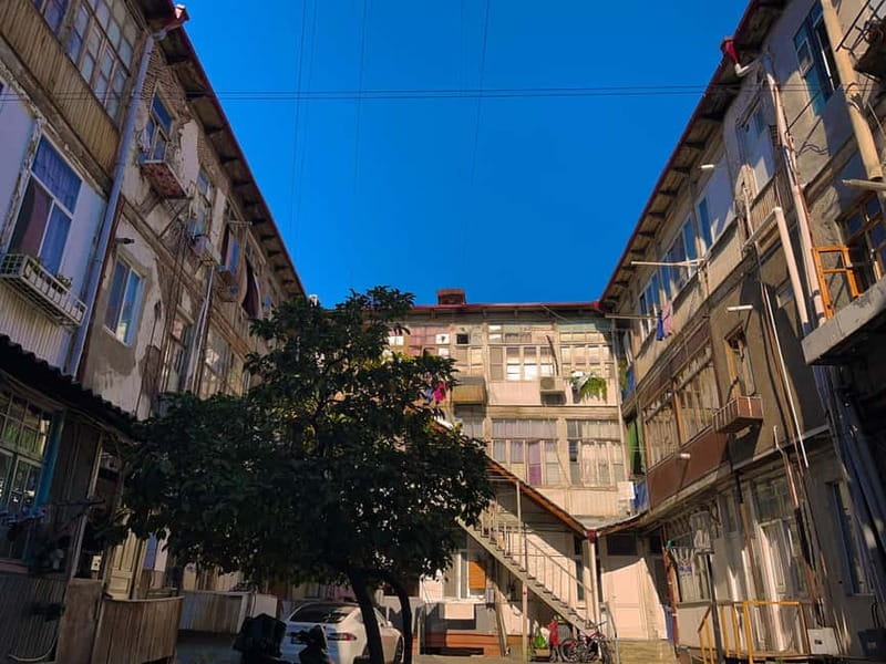 Tbilisi: Hidden Backyards Guided Tour - Meeting Up in Tbilisi: Pickup Options That Actually Help