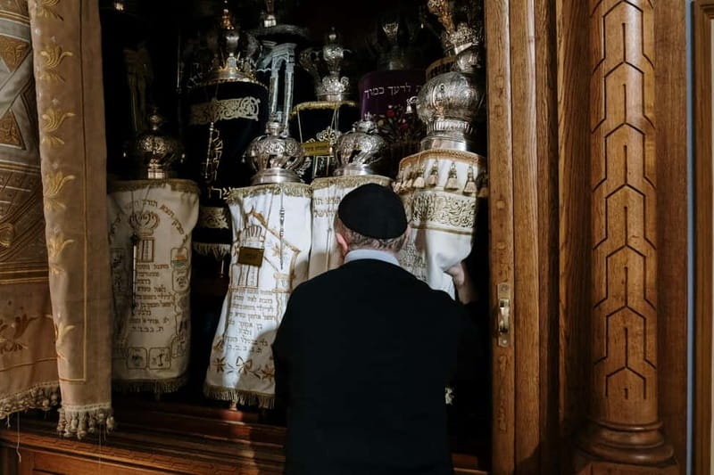 Tbilisi: Jewish Heritage Walking Tour - David Baazov Georgian-Jewish Friendship Museum: Your Context Stop
