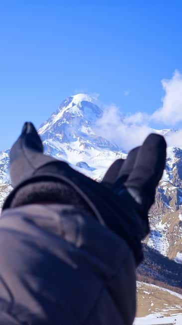 Tbilisi: Jinvali, Ananuri, Gudauri, Kazbegi, & Gergeti Tour - Guides and Drivers: The Real Reason This Tour Works on Hard Roads
