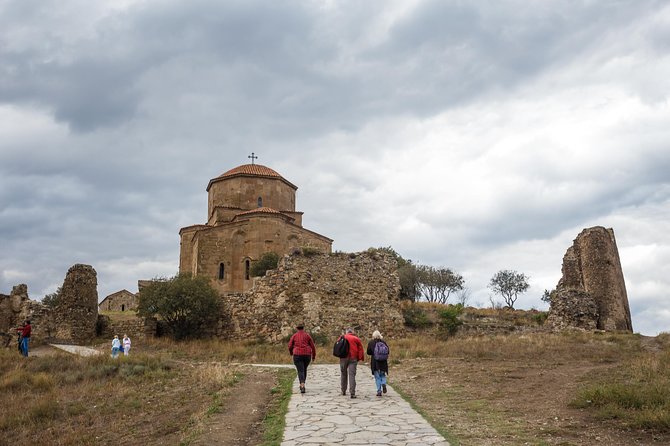 Tbilisi, Jvari & Mtskheta group tour from Tbilisi - Timing, group size, and what to expect from the walking flow