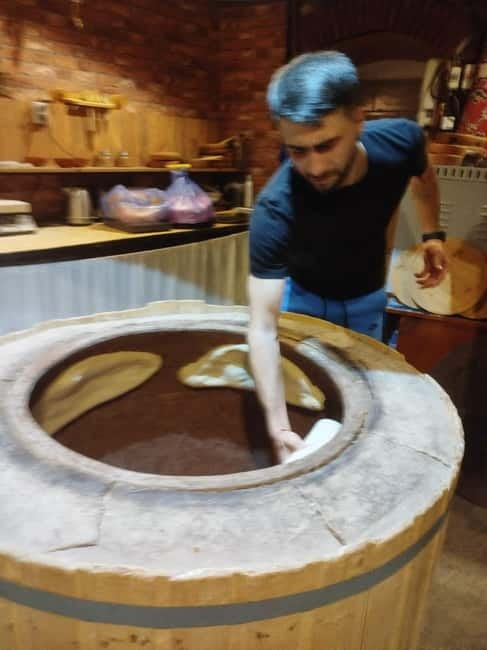 Tbilisi: Khachapuri, Khinkali and Bread-Making Masterclass - The Two-Hour Flow: What You Can Realistically Learn