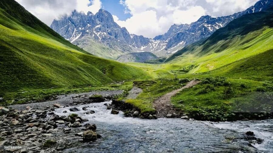 Tbilisi: Khevsureti, Land of Legends – Shatili Day Tour - Tbilisi to Ananuri and Zhinvali Dam, the day’s tone setter