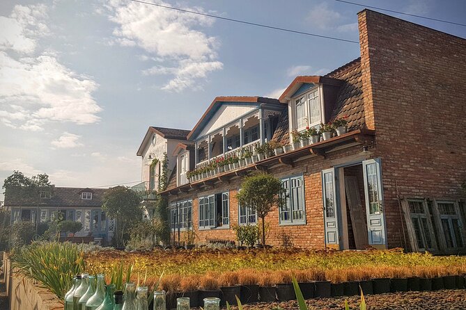 Tbilisi Lakes and Sightseeing tour - Private car, English driver-guide, and pacing that stays sane