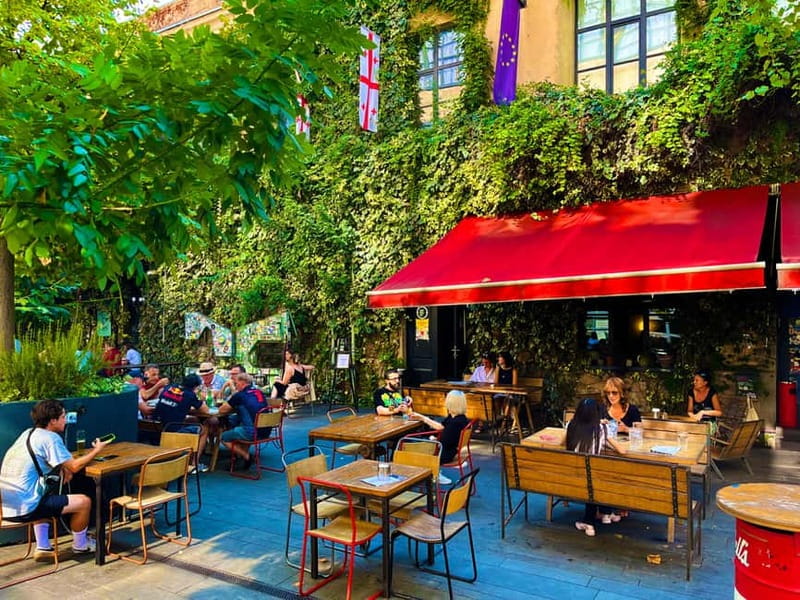 Tbilisi: Left Bank Alternative Street Food Tour with Drinks - Pickup and Meeting Style, How to Prepare for a 2 to 4 Hour Walk
