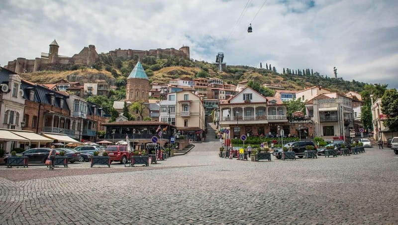 Tbilisi: Must-See Old Town Guided Walking Tour‍✨ - Mother Georgia: hospitality and strength in one monument