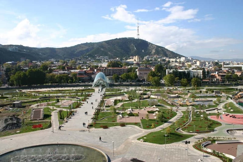 Tbilisi: Must-See Old Town Guided Walking Tour‍✨ - Fig Gorge and the ancient sulfur baths: where tradition shows up fast