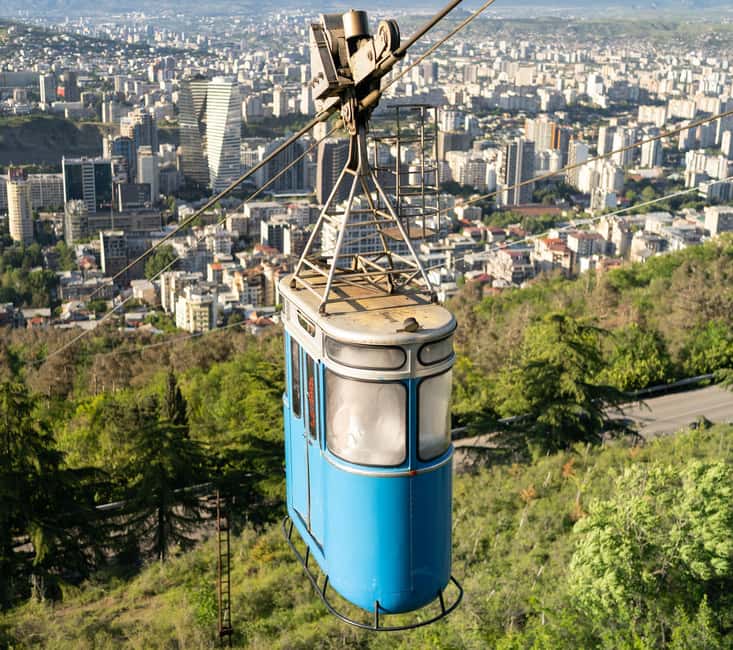Tbilisi: Old and New City Guided Tour with 2 Cable Car Rides - Shared group or private tour, and who it fits best