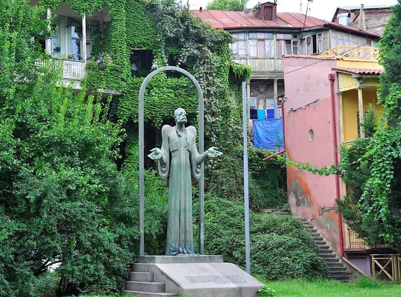 Tbilisi: Old&New City Guided Tour w/ 13 Tastings & Cable car - Meidan Bazar and the Spirits Break: Shopping Energy, Taste Energy