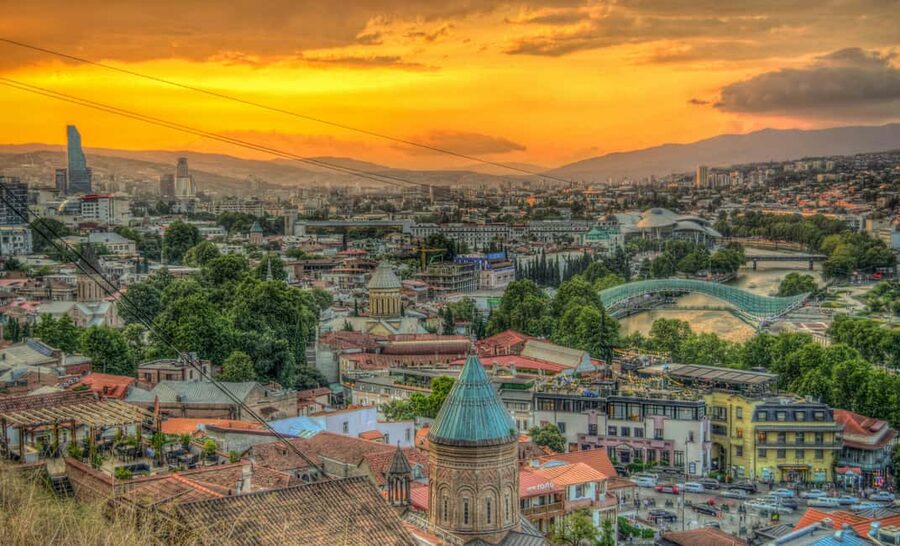 Tbilisi: Old & New city, Guided tour with 12 Tastings - Key points worth knowing before you go