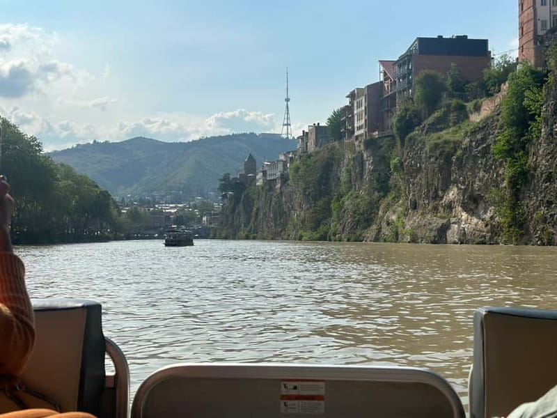 TBILISI: Private, exclusive Boat Ride & with Welcome Drink - Should you book this private boat ride?