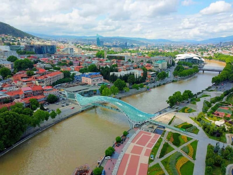 Tbilisi: River Sightseeing Cruise with Drinks - Metekhi Church Views From the Water, Not Just the Streets