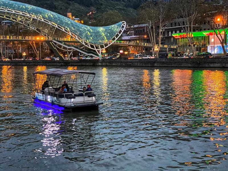 Tbilisi: River Sightseeing Cruise with Drinks - Practical Tips So Your Photos and Comfort Work