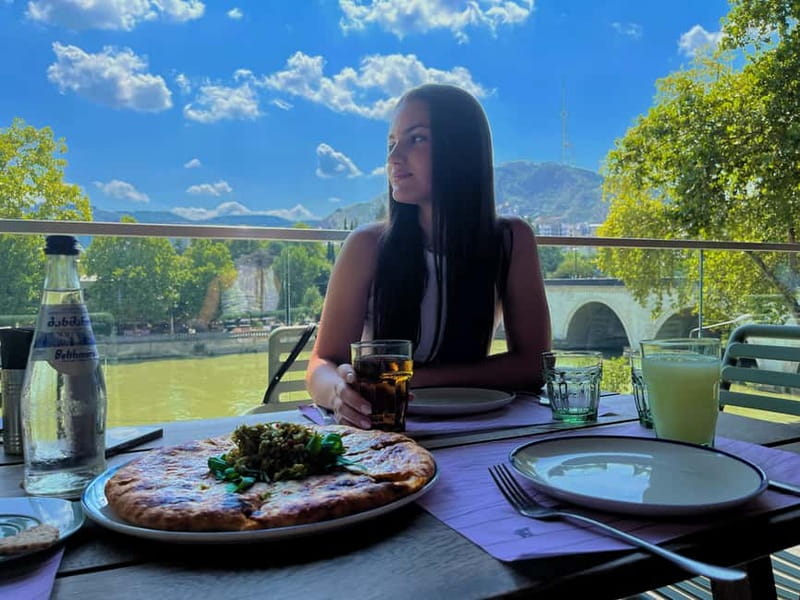 Tbilisi Street Food Tour (All-inclusive) - Stop One: The Authentic Yard and the First Toast