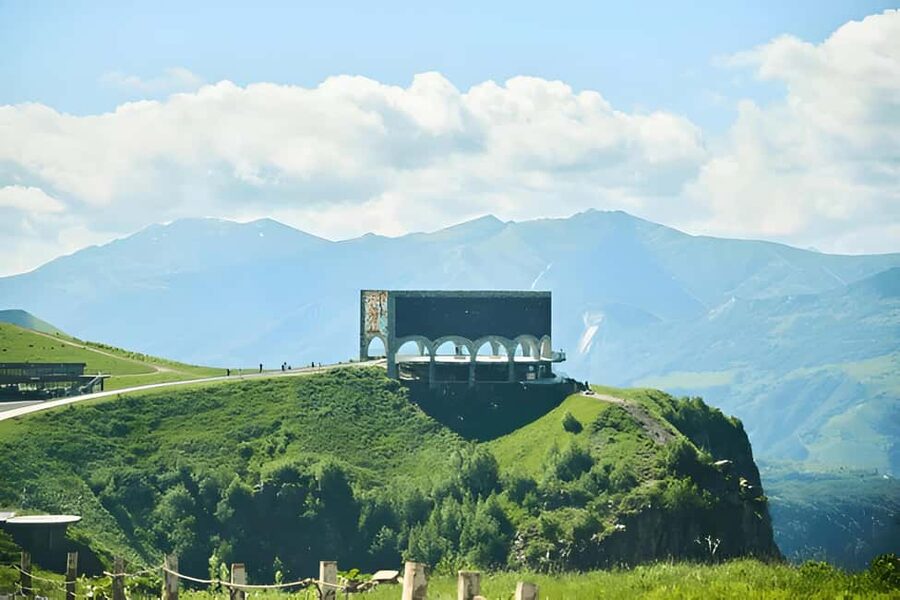 Tbilisi to Kazbegi Gudauri Ananuri Zhinvali Group GuidedTour - What you pay for at $16, and what costs extra