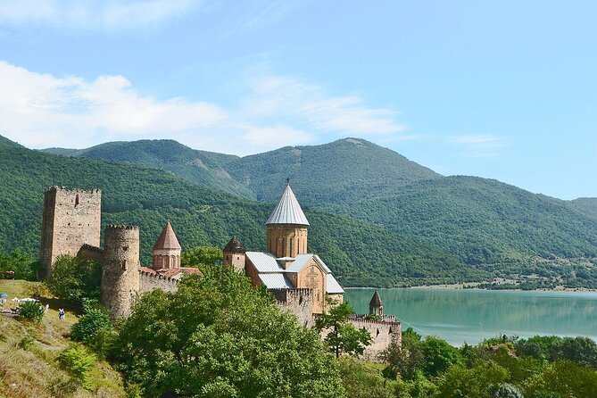 Tbilisi to Kazbegi, Gudauri, and Ananuri Day Tour - The Tbilisi to Kazbegi day trip, what the schedule feels like