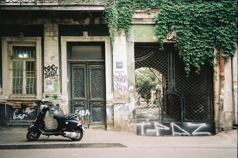 Tbilisi: Urban Hotspots Guided Tour w/ Cable Car & Funicular - Rustaveli Avenue: culture landmarks without the museum-marathon