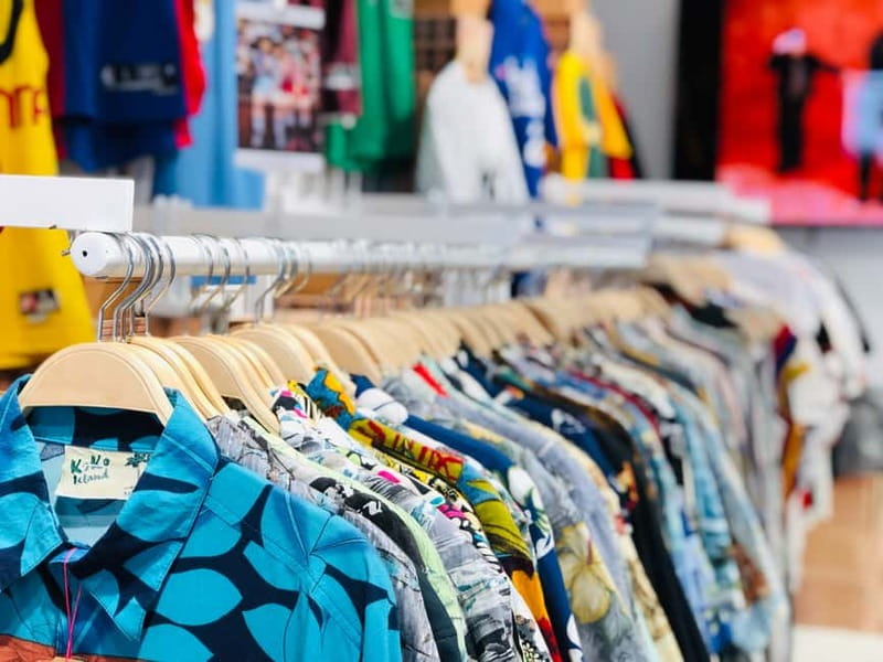 Tbilisi: Vintage Fashion and Secondhand Thrifting Tour - Vintylator Vintage Shop and Vintage Hub: where the rack quality gets your attention