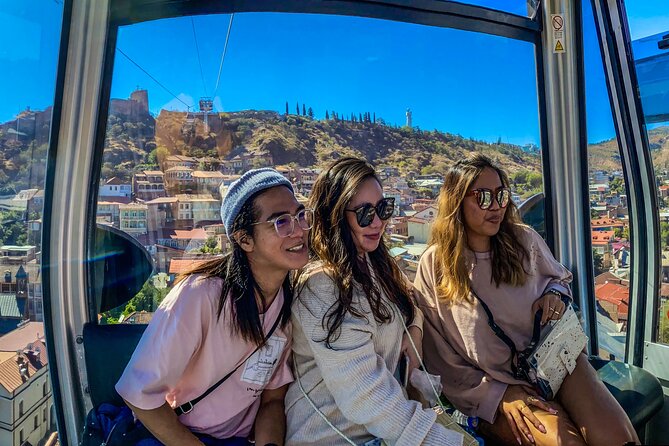 Tbilisi Walking Tour Including Cable Car and Traditional Bakery - Tamada statue, Shardeni Street, and Abanotubani bathhouses