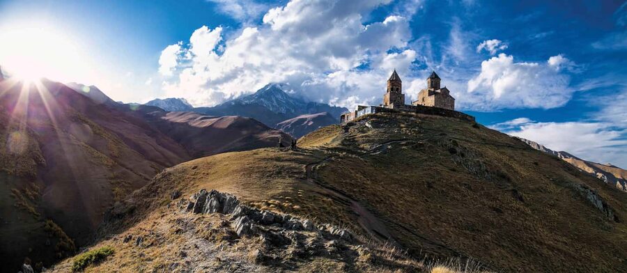 Touch the Sky: Kazbegi & Gudauri from Tbilisi⛰️ - Lunch around Zemo Mleta and Pasanauri khinkali