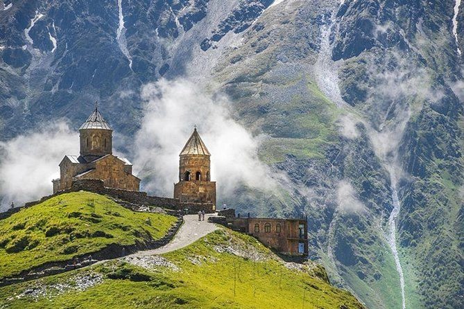 Tour in Kazbegi - Pickup at 8:30 from Avlabari, then a long scenic day