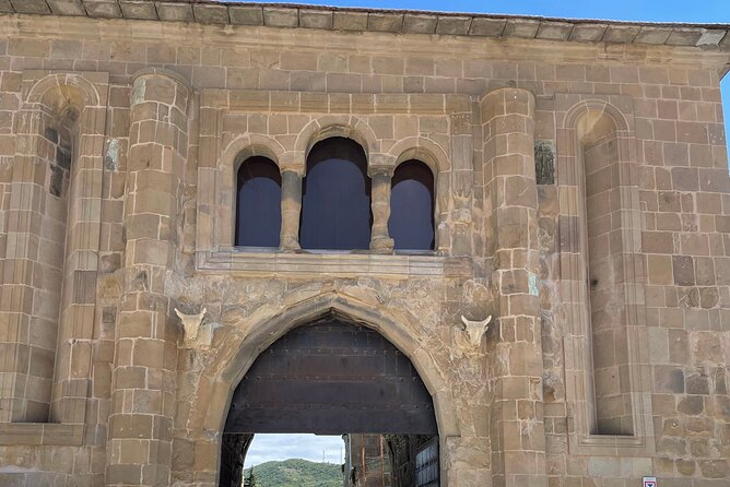 Tour to Ancient Capital Mtskheta - Stop 1: Jvari Church viewpoint and UNESCO-listed monument time