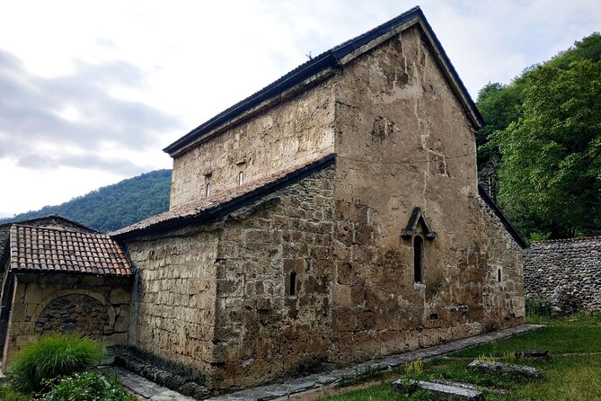 Tour to Kutaisi from Tbilisi (Sataplia Reserve, Bagrati, Gelati, Motsameta) - Tbilisi to Kutaisi: a 7:00 am start with air-conditioned sanity