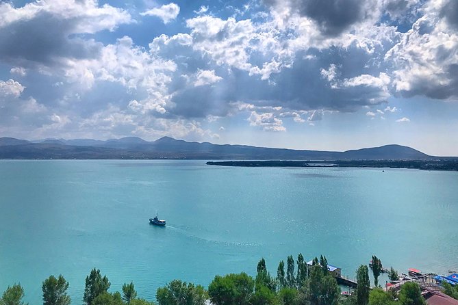 Tour to Yerevan Sevan Dilijan Armenia from Tbilisi 2 days - Pace and autonomy: you explore, the driver handles the driving