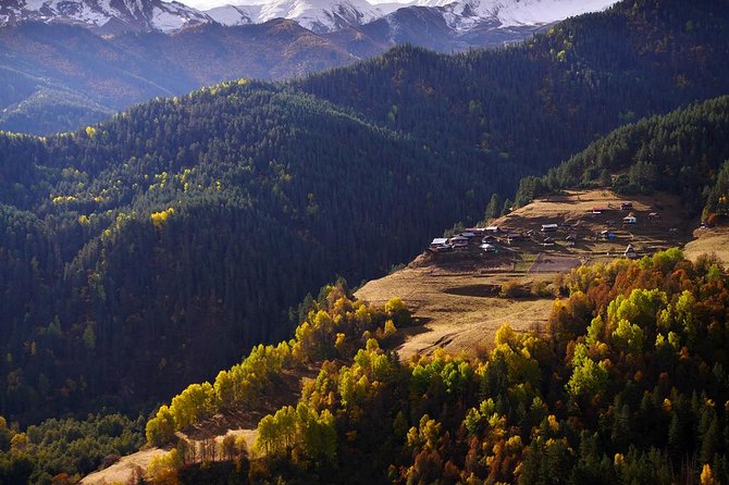 Trekking Tour from Tusheti to Khevsureti via Atsunta Pass - Day 3 Along the Pirikiti Alazani Gorge: Chesho, Parsma, and Girevi