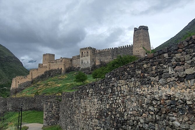 Vardzia. Lake Paravani, Khertvisi & Lomisa castle, Rabati - Price and value: is $120 per person fair for this kind of day?