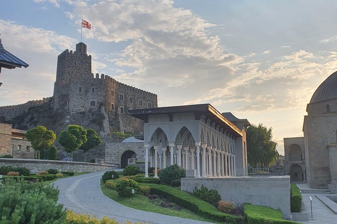 Vardzia. Lake Paravani, Khertvisi & Lomisa castle, Rabati - Stop 1: Paravani Lake, a high-altitude reset with free admission