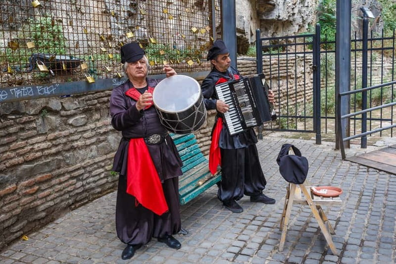 Walking Tour in Old Tbilisi - Group Tour - Guide Quality: Usually a Win, But Here Is the Reality
